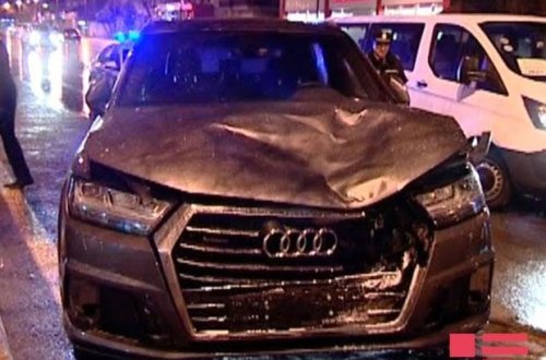Bakıda “Audi” iki qadını vurdu