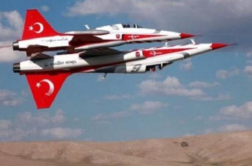Türk pilotlar PKK-ya atılan bombaların üzərinə bu sözləri yazdılar