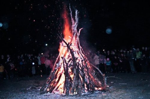 Bu gün İlaxır çərşənbədir