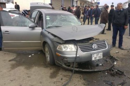 Lənkəranda iki avtomobil toqquşdu