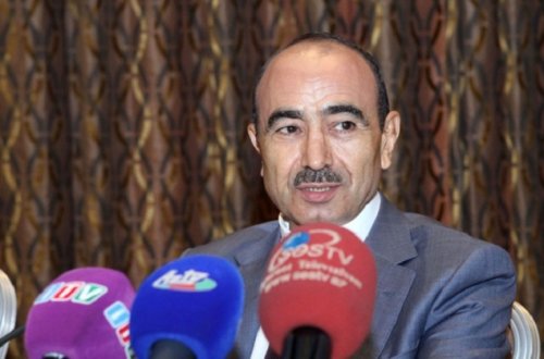 `3-5 nəfər internet saytında bir araya gəlibsə...` - Əli Həsənov