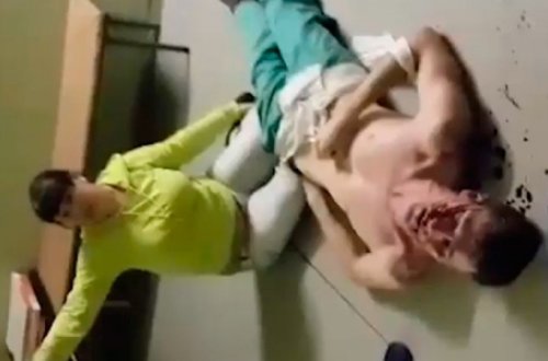 Həkimin vəhşicəsinə döyülməsinin görüntüləri yayılıb - VİDEO (18+)