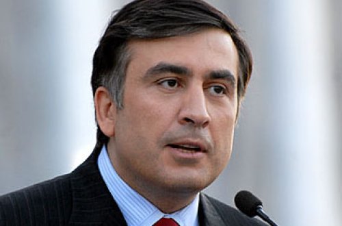 Saakaşvilinin istefası üçün 35 min imza toplandı