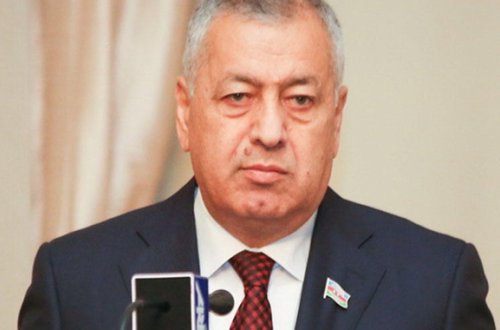 Vahid Əhmədovun ailəsində ağır itki