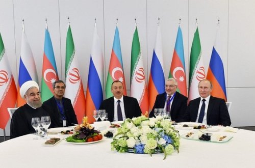 Putin və Ruhaninin şərəfinə Bakıda ziyafət verildi