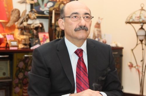 Əbülfəs Qarayev ISESCO-nun baş direktoru ilə görüşüb