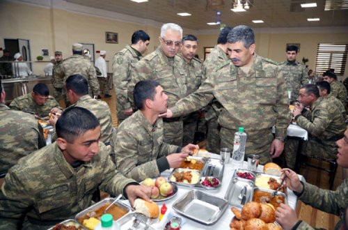 Zakir Həsənov cəbhə bölgəsində