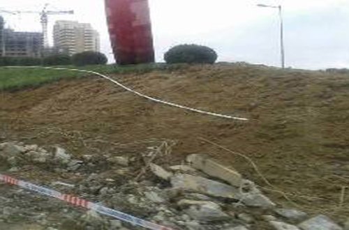 Binəqədidə milyonlar hesabına tikilən təpələri niyə sökürlər?