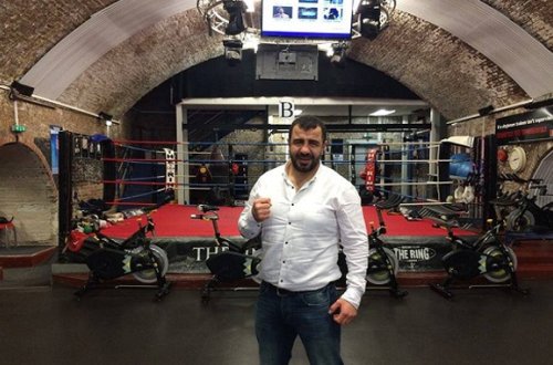 Londonda klub açan idmançımız: “Ermənilərə giriş qadağandır”