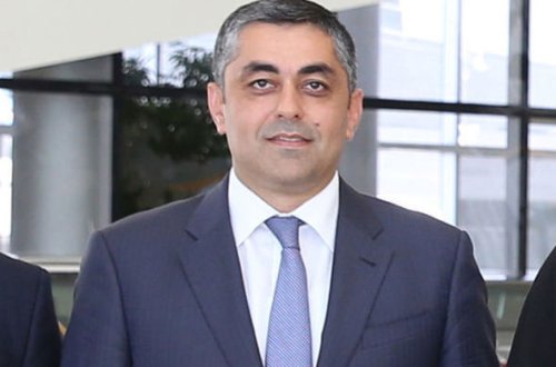 Nazir sakinləri incidən məmuru işdən çıxardı