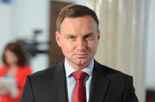 Polşa prezidenti qəzaya düşdü