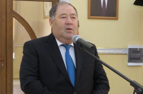 İşdən çıxarılan icra başçısı danışdı