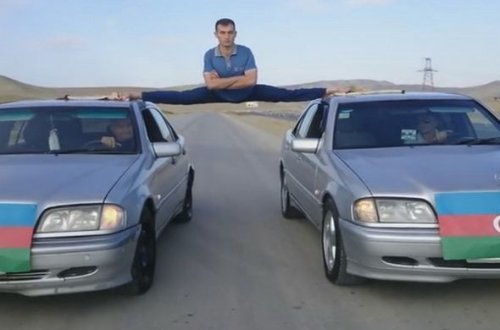 Azərbaycanlı Van Damın məşhur şpaqatını təkrarladı