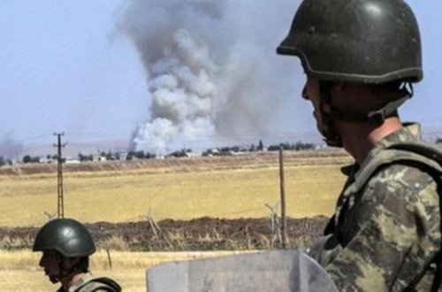 ABŞ Türkiyəni Suriya sərhədində atəşi dayandırmağa çağırıb