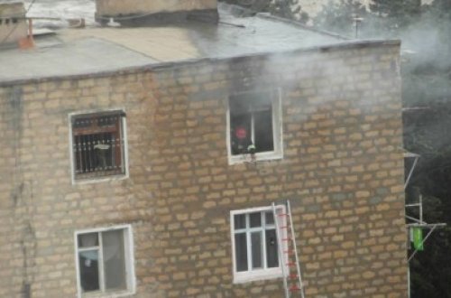 Tovuzda binada yanğın