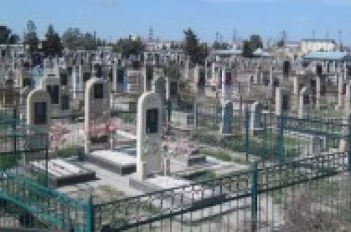 Bakıda sağ ola-ola qəbir almaq qadağan olunub