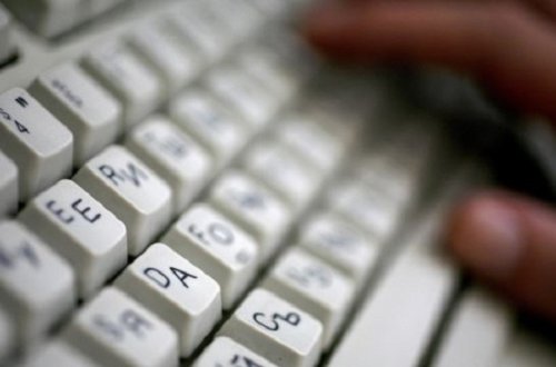 İstədiyini söylə, mətn özünü redaktə etsin