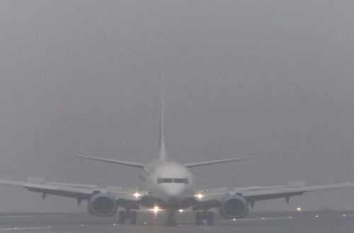 Duman Bakıdan uçuşlara necə təsir edib?