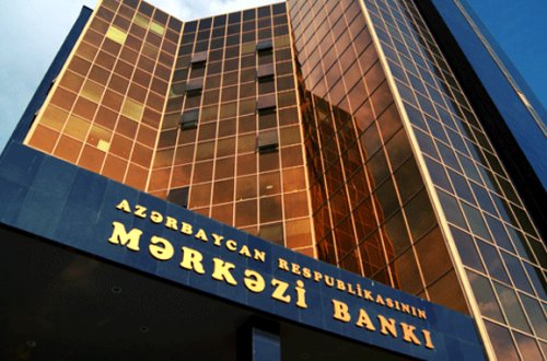 Zibillikdən tapılan 90 kiloqramlıq pul Mərkəzi Banka verildi