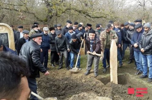 “Günəşli”də həlak olan neftçi dəfn olundu