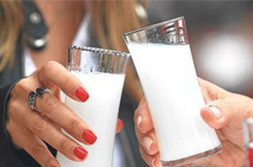 Azərbaycanda ilk dəfə alkoqoliklərin sayı azalıb