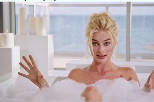 MƏŞHURLAR HAMAMDA SOYUNUB,