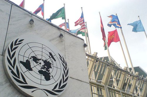 BMT-dən Suriyaya ilk humanitar yardım göndərildi