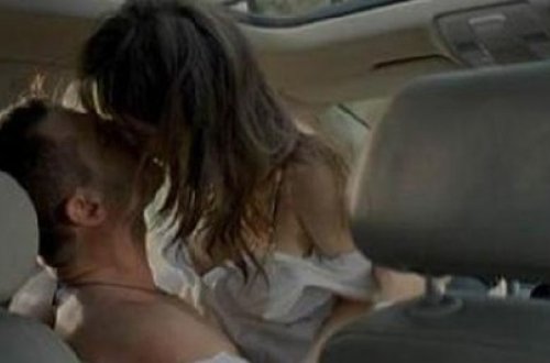 ŞAGİRDİ İLƏ MAŞINDA SEVİŞƏRKƏN TUTULDU