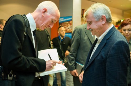 Xocalıya dair film və kitabın təqdimatı oldu