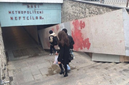 Metronun daha bir stansiyasında ticarət obyektləri olacaq