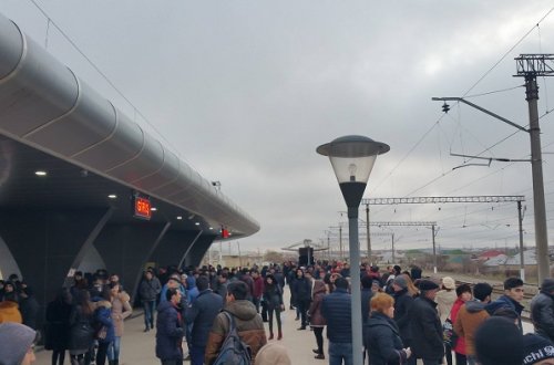 Bakı-Sumqayıt qatarı yolda qaldı