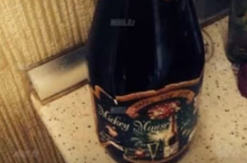 Bakı sakini aldığı limonaddan siçan çıxdığını deyir