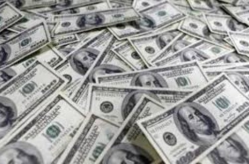 Dollar ilk dəfə bu qədər