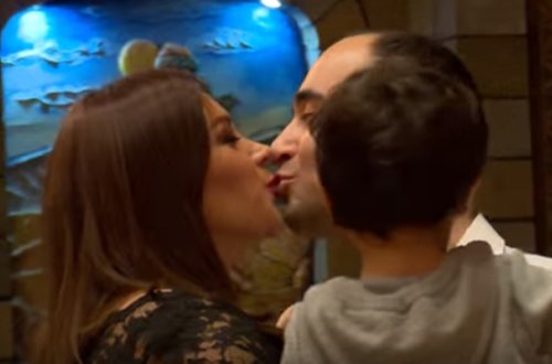 Xatirənin öpüşmə anı kameralarda