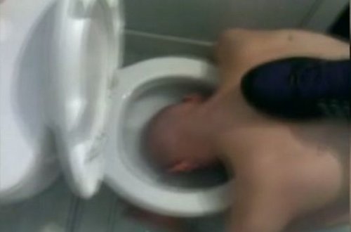 Rusiya həbsxanasında məhbusa dəhşətli işgəncə