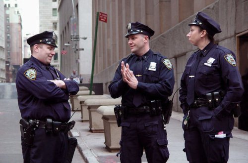 ABŞ-da yoldan keçən insanları güllələdilər: