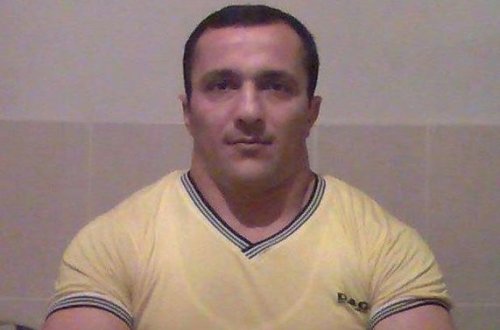 Məhkəmə polis maşınını çəkicləyənlə bağlı qərar qəbul etdi