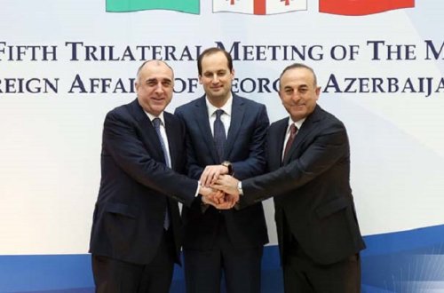 Məmmədyarov Tiflisdə Ermənistanı ittiham etdi