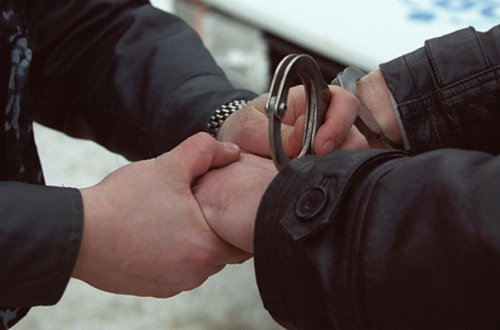 Polis İdarəsində özünü öldürmək istədi