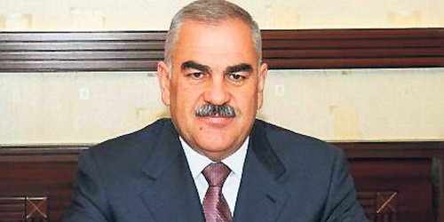 Vasif Talıbov daha bir məmuru