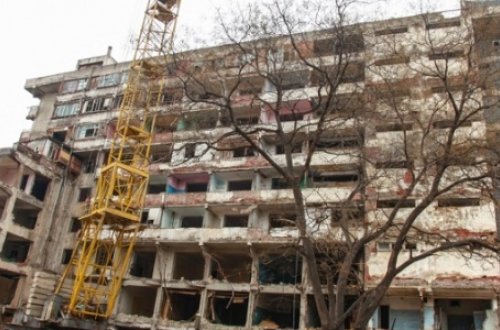 Bakıda iki bina təcili sökülür