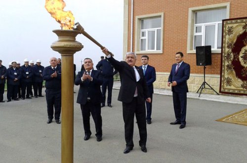 Rövnəq Abdullayev Ağsuda məşəli alovlandırıb