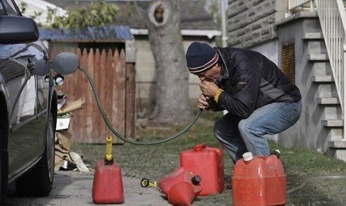 Dəmir Yolunda yanacaq oğurluğu tüğyan edir