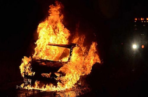 Mingəçevirdə “BMW” yandı