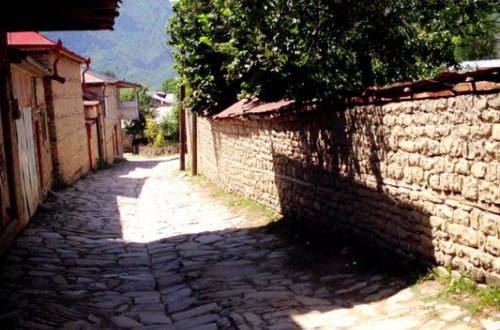 Özü getdi, elanı qaldı: 