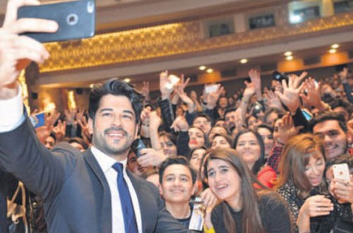 Azərbaycanlı qızların Özçivit sevgisi