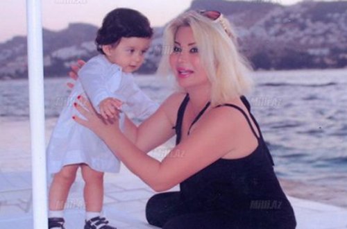 Nazənin gəlinini məhkəməyə verdi