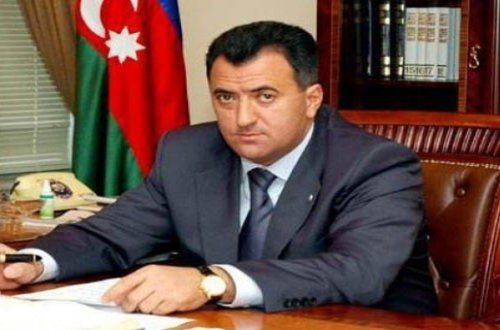 İcra başçısı 20 min manata ov iti alıb