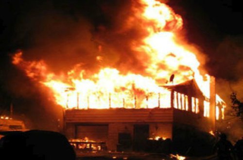 Paytaxtda bir gecədə 5 ev