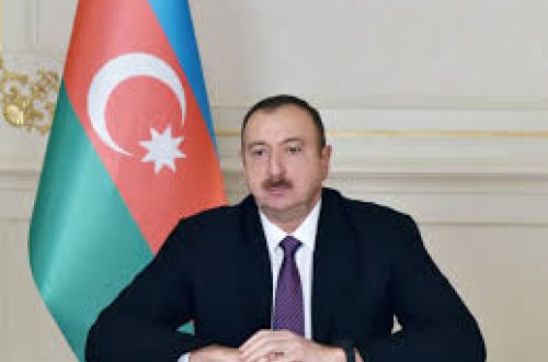 İlham Əliyev Həsən Ruhanini təbrik etdi